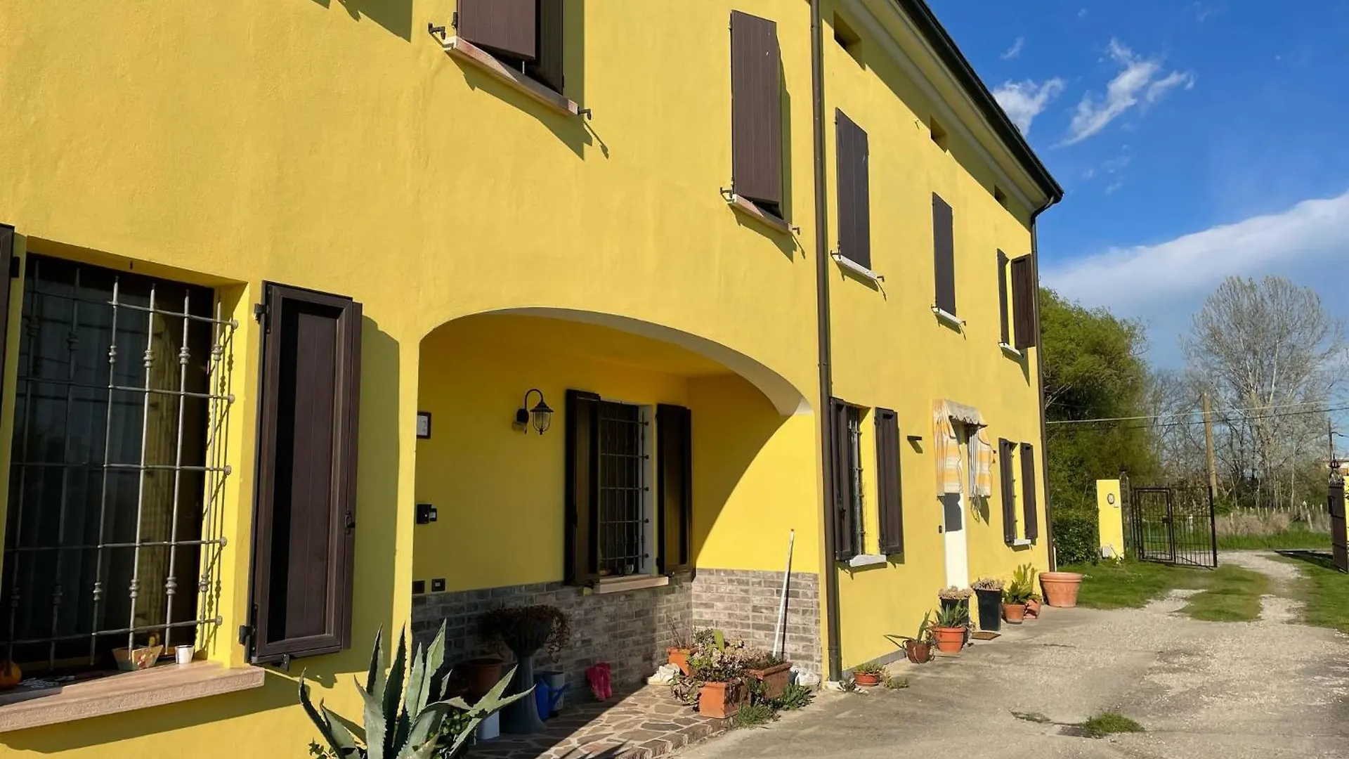 The Maccagno Heart Of Emilia Villa Guastalla Italy