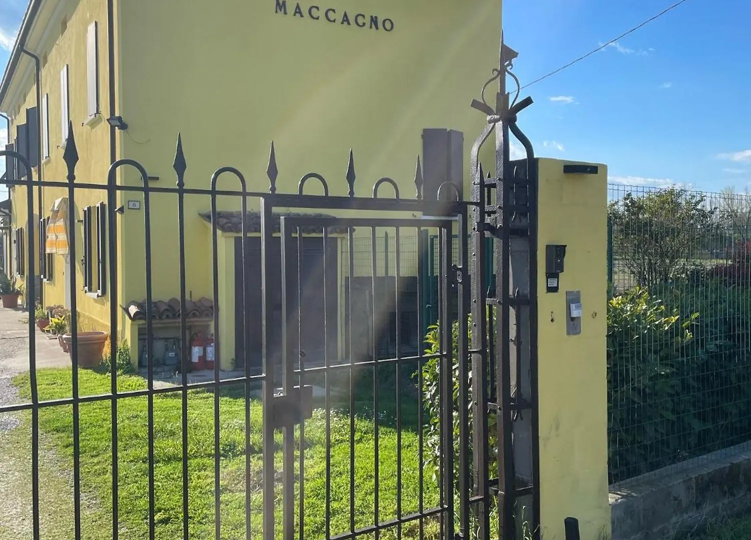 The Maccagno Heart Of Emilia Villa Guastalla 0*,